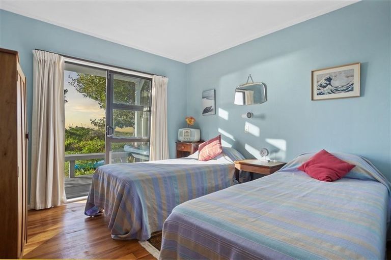 Photo of property in 100 Tangaroa Road, Whangamata, 3620