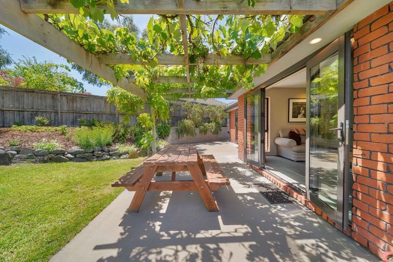 Photo of property in 2 Timbers Lane, Parklands, Christchurch, 8083