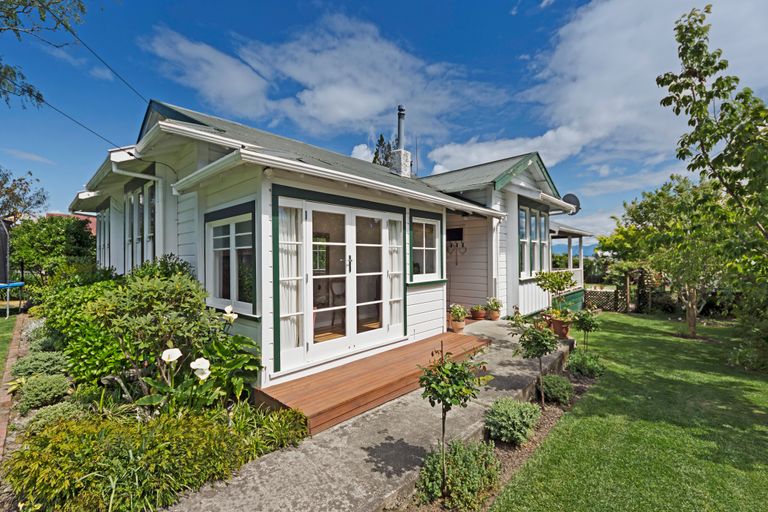 Photo of property in 11 Edward Street, Richmond, 7020