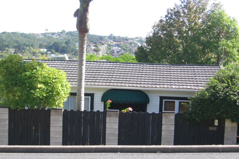 Photo of property in 534 Beach Road, Murrays Bay, Auckland, 0630