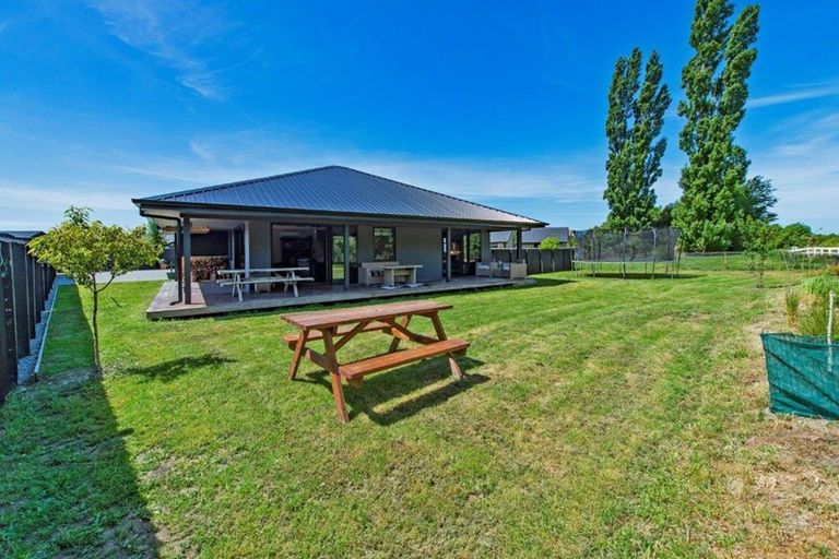 Photo of property in 5 Spring Lane, Rangiora, 7400