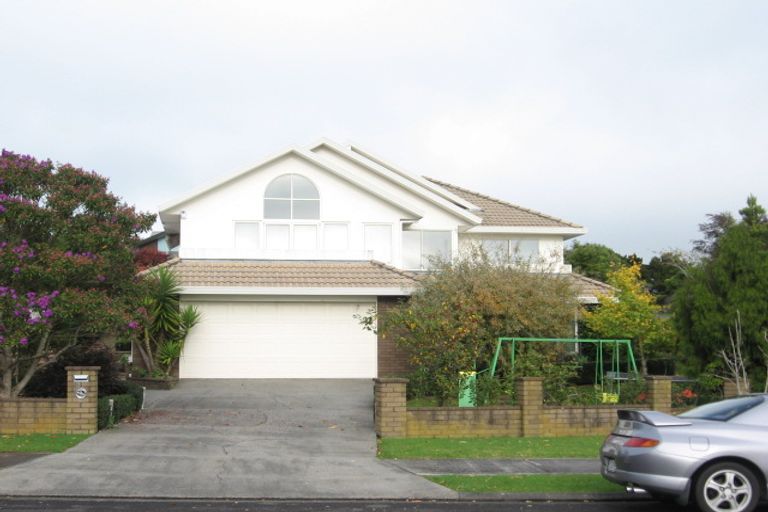 Photo of property in 31 Peretao Rise, The Gardens, Auckland, 2105