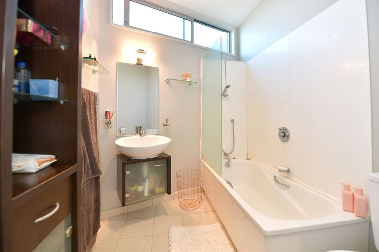 Photo of property in 2 Ferndale Drive, Snells Beach, 0920