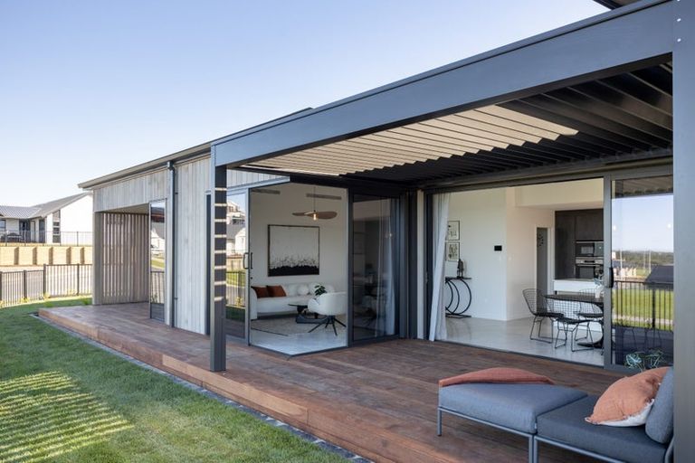 Photo of property in 19 Ridge Drive, Omokoroa, 3114