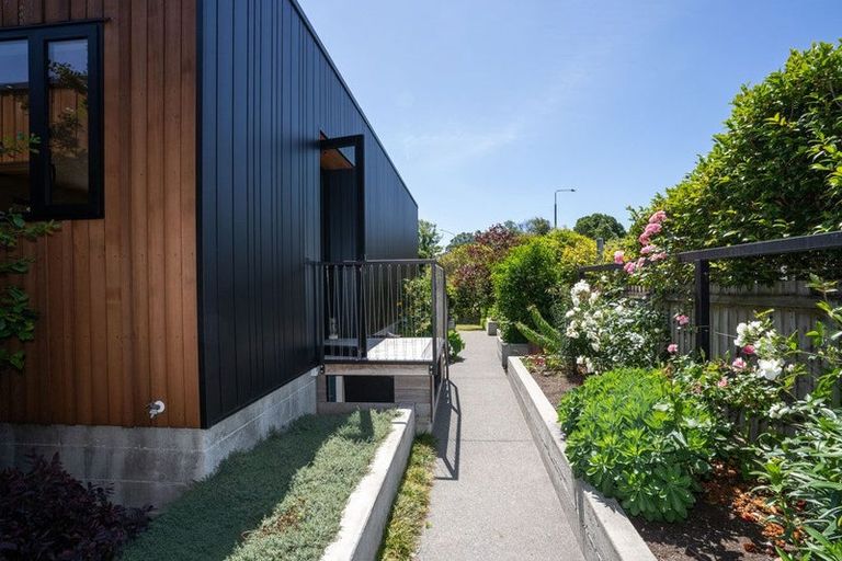 Photo of property in 35 Poynder Avenue, Merivale, Christchurch, 8014