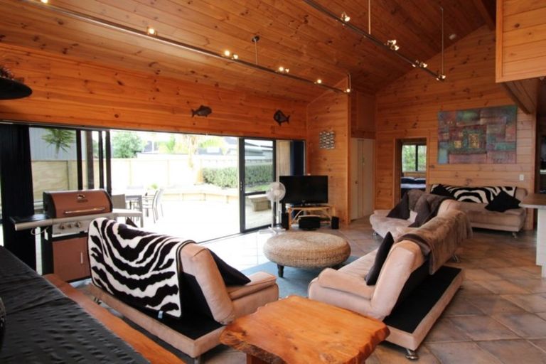 Photo of property in 502 Matarangi Drive, Matarangi, Whitianga, 3592