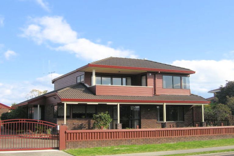 Photo of property in 37 Matapihi Road, Mount Maunganui, 3116