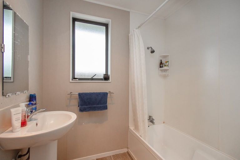 Photo of property in 38 Brookland Road, Western Heights, Rotorua, 3015