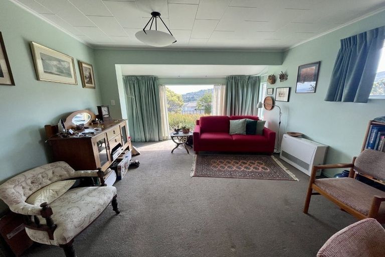 Photo of property in 68 Gurney Road, Kelson, Lower Hutt, 5010