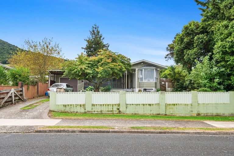 Photo of property in 15 Roger Street, Pukehangi, Rotorua, 3015
