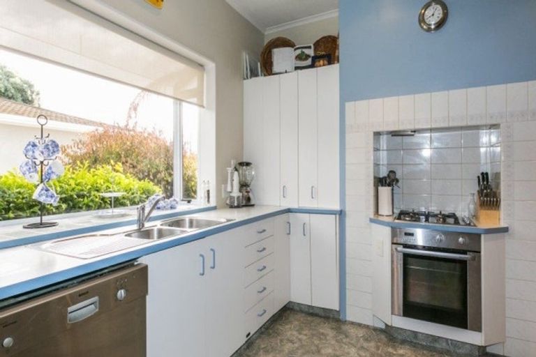 Photo of property in 87 Meeanee Road, Taradale, Napier, 4112