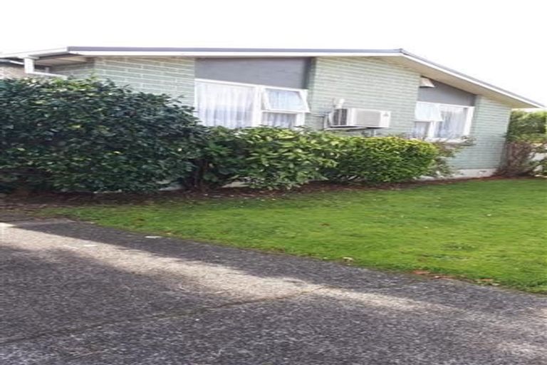 Photo of property in 2/97 Clouston Park Road, Clouston Park, Upper Hutt, 5018