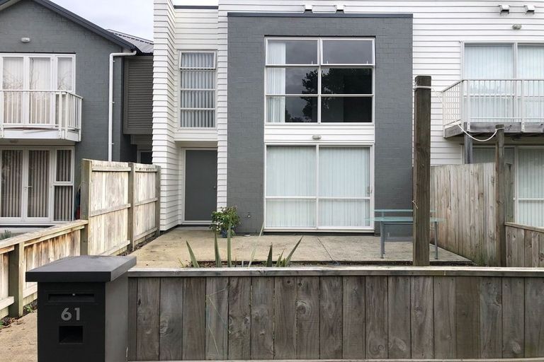Photo of property in 61 Phar Lap Crescent, Takanini, 2112