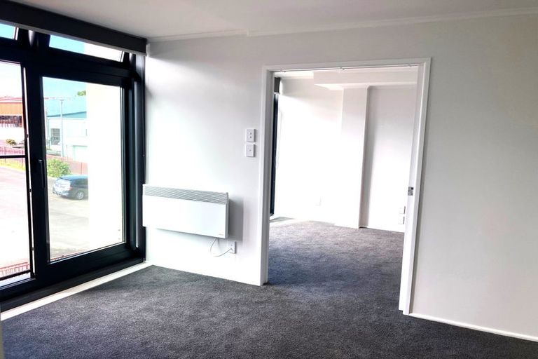 Photo of property in 8d/30 Westward Ho, Glen Eden, Auckland, 0602