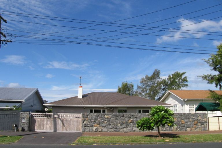 Photo of property in 45 Moa Road, Point Chevalier, Auckland, 1022