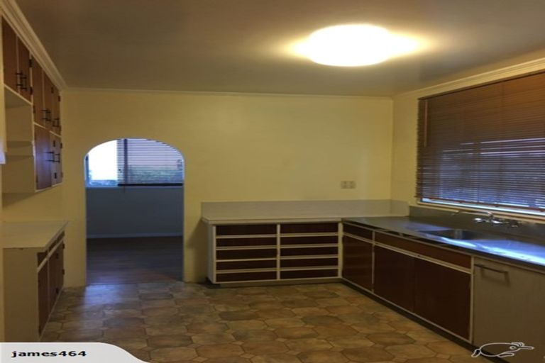 Photo of property in 22 Boys Place, Pakuranga Heights, Auckland, 2010