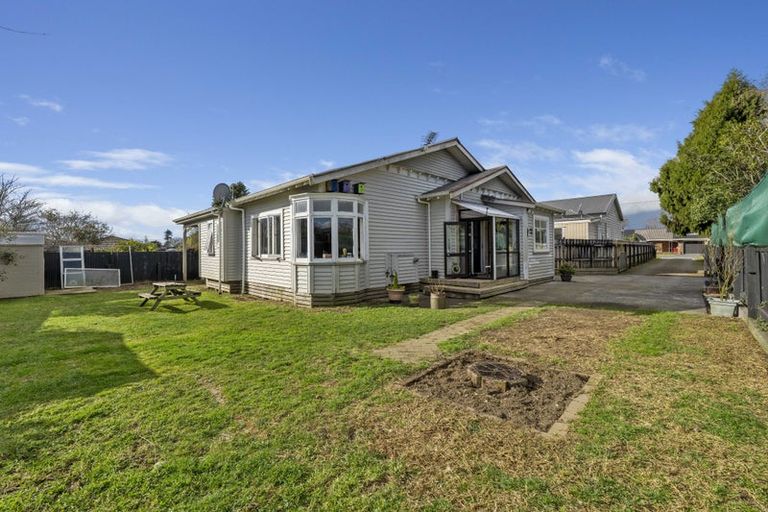 Photo of property in 16b Maire Street, Inglewood, 4330