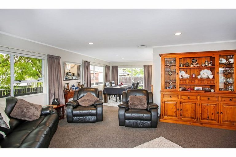 Photo of property in 3 Alpha Street, Papakura, 2110