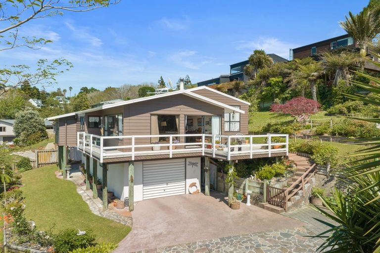 Photo of property in 132 Isabel Street, Whangamata, 3620