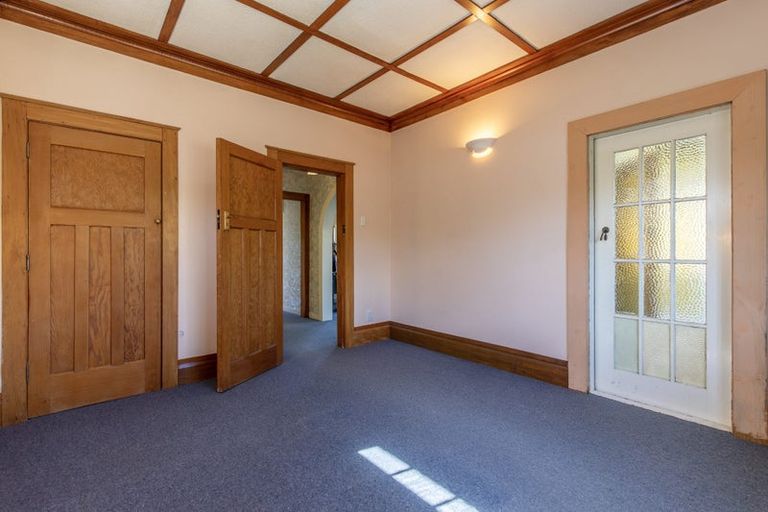 Photo of property in 49 Waverley Street, Waipawa, 4210