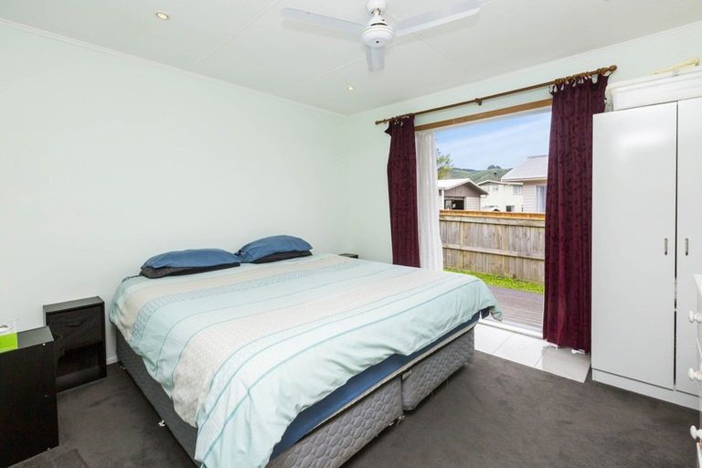 Photo of property in 28 Vista Crescent, Maoribank, Upper Hutt, 5018