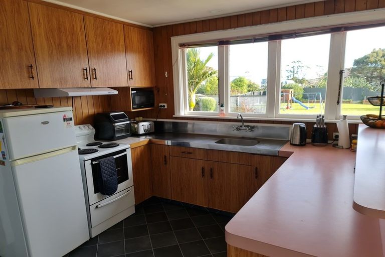 Photo of property in 4 Eastons Road, Westport, 7825