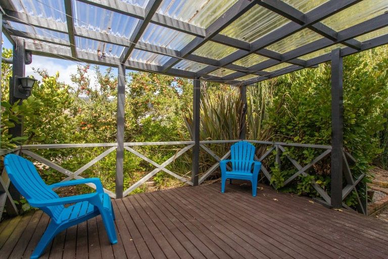Photo of property in 10 Takamatua Beach Road, Takamatua, Akaroa, 7581