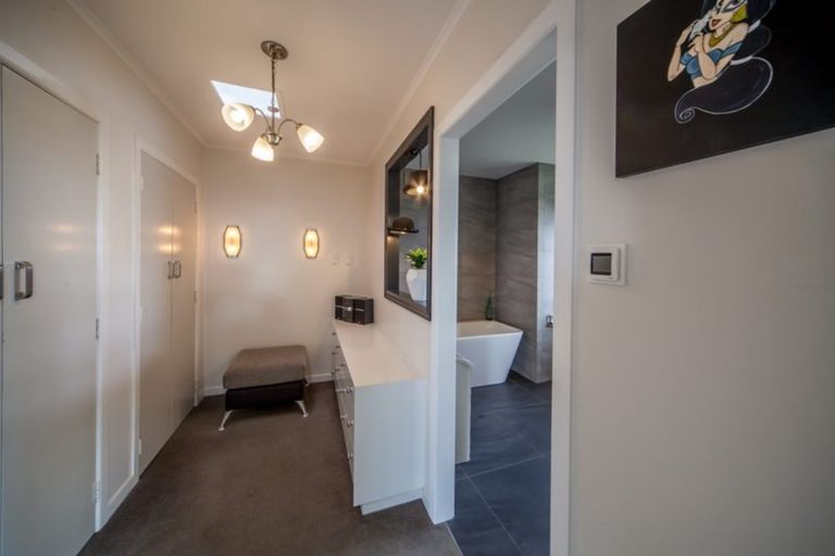 Photo of property in 5 Brooke Road, Red Hill, Papakura, 2110