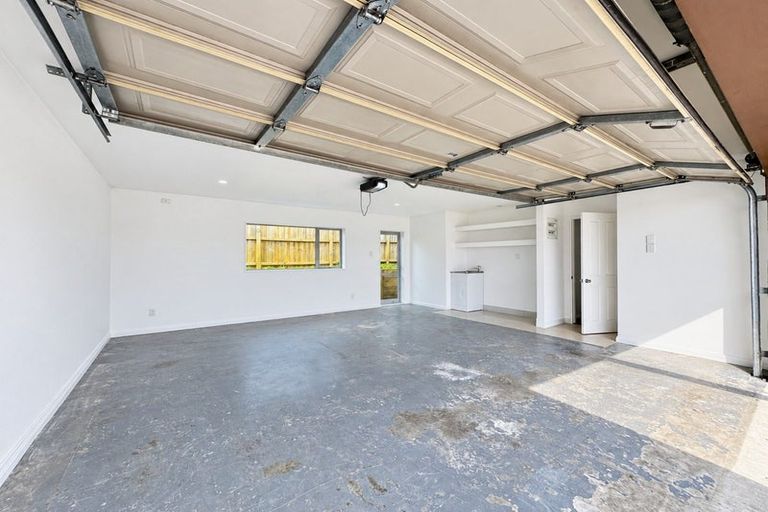 Photo of property in 10 Andrusha Place, Flat Bush, Auckland, 2019