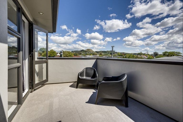 Photo of property in 23a Avondale Road, Taradale, Napier, 4112