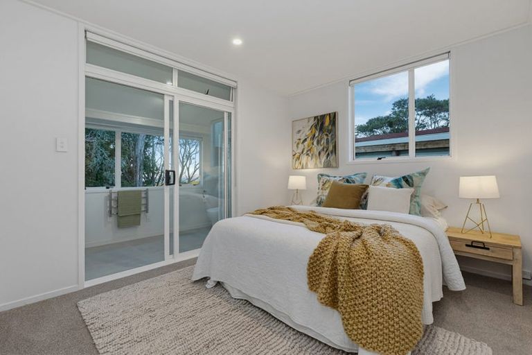 Photo of property in 420 Huia Road, Laingholm, Auckland, 0604