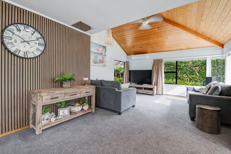 Photo of property in 75 Maygrove Drive, Orewa, 0931