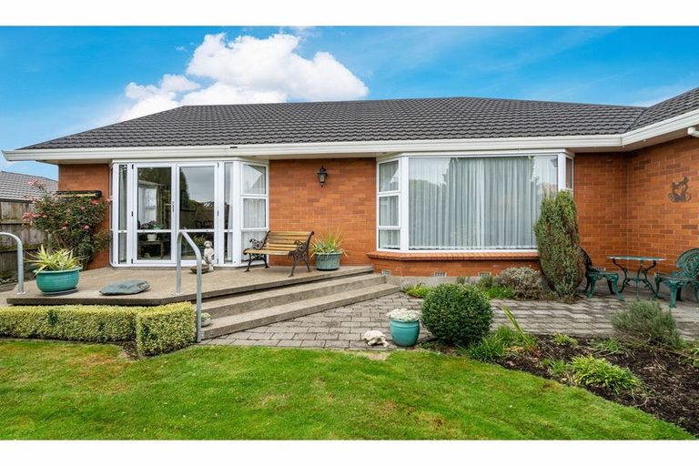 Photo of property in 98 Chelmsford Street, Windsor, Invercargill, 9810