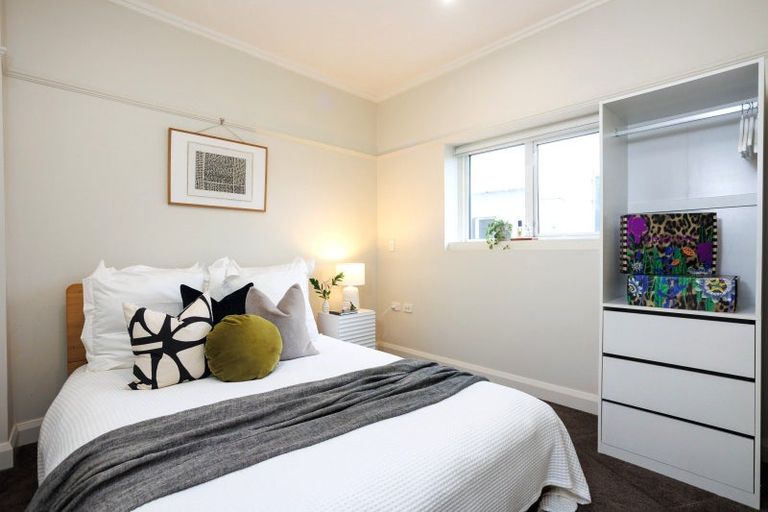 Photo of property in Fountain Court, 13/48 Oriental Parade, Oriental Bay, Wellington, 6011