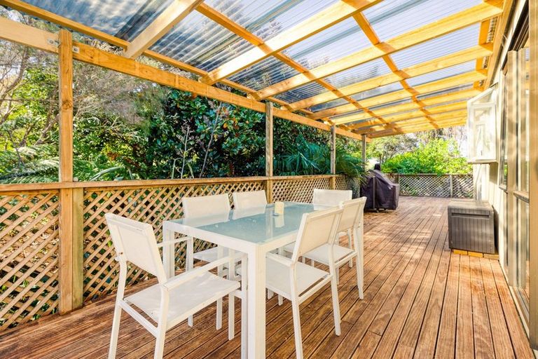 Photo of property in 35 Great North Road, Riverhead, 0820