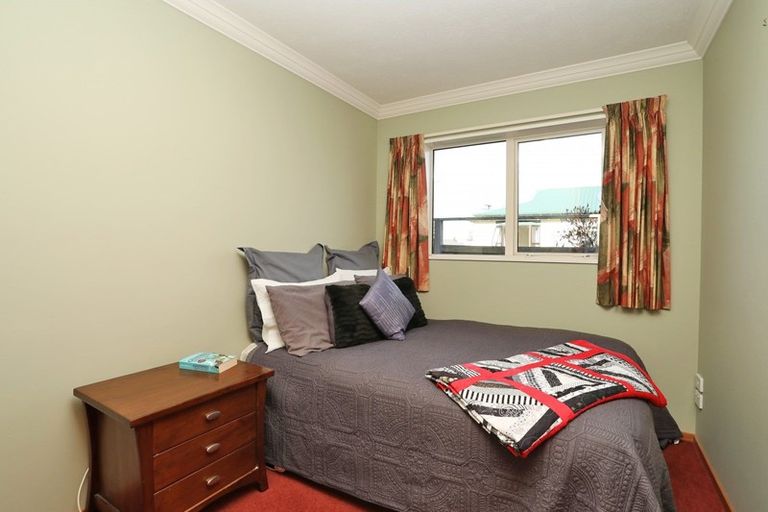 Photo of property in 44 Durham Street, Winton, 9720