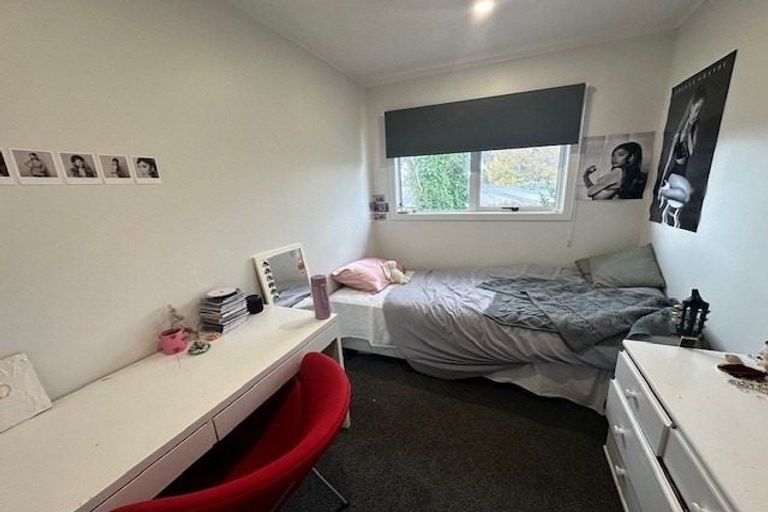 Photo of property in 98 Williams Street, Cambridge, 3434