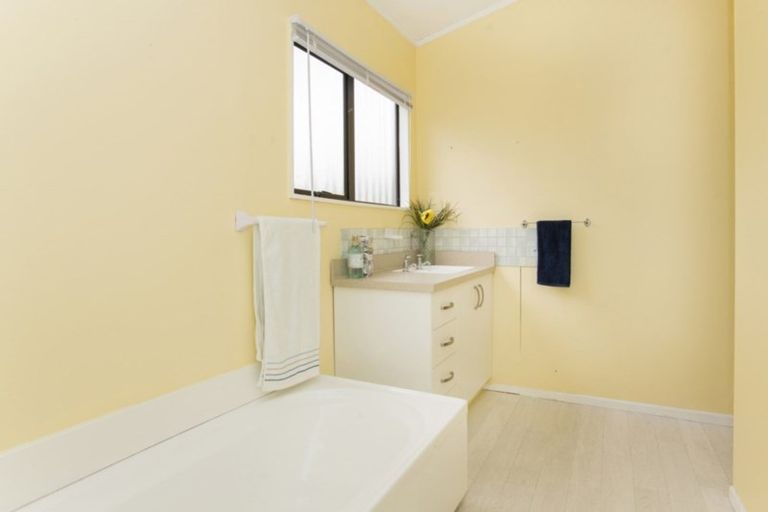 Photo of property in 35 Ioapa Road, Te Karaka, 4022