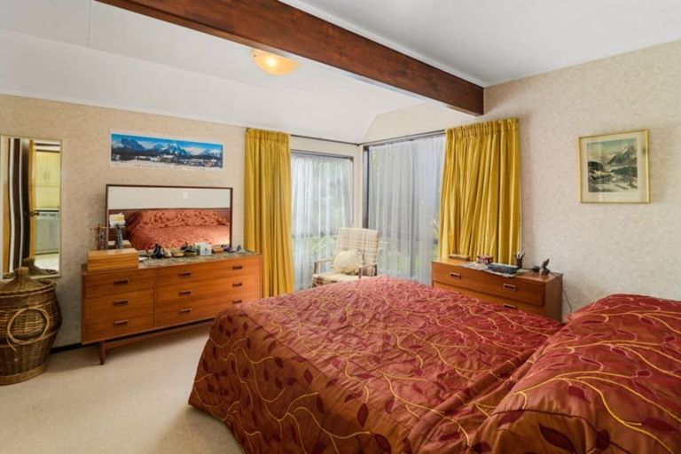 Photo of property in 16 Waitawa Place, Lynmore, Rotorua, 3010