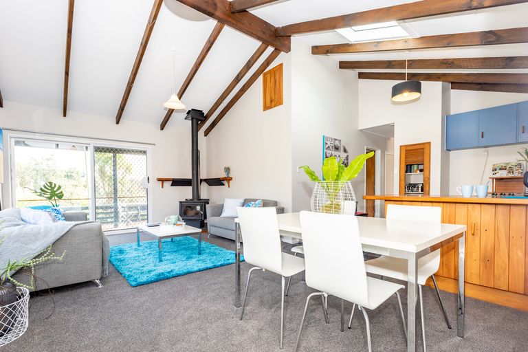 Photo of property in 22 Wallis Road, Kaiti, Gisborne, 4010