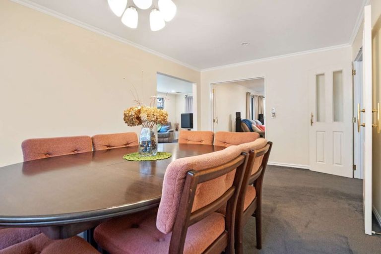 Photo of property in 71 Nielsen Gardens, Rototuna, Hamilton, 3210