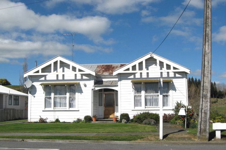 Photo of property in 2 Weka Street, Taihape, 4720