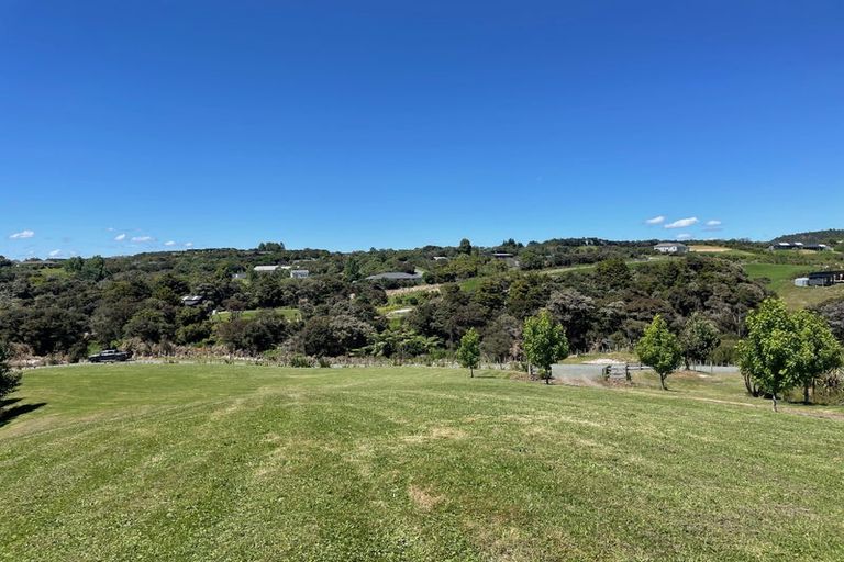 Photo of property in 78 Waiotahi Drive, Mangawhai, 0573