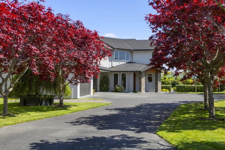 Photo of property in 19 Magnolia Rise, Waipahihi, Taupo, 3330