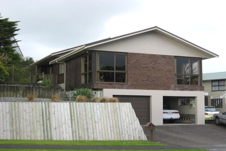 Photo of property in 6 Bronte Place, Whalers Gate, New Plymouth, 4310