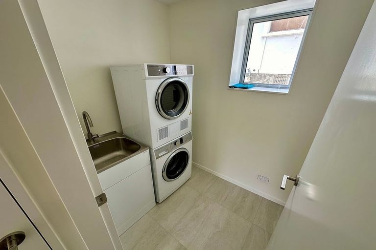 Photo of property in 369 Karori Road, Karori, Wellington, 6012