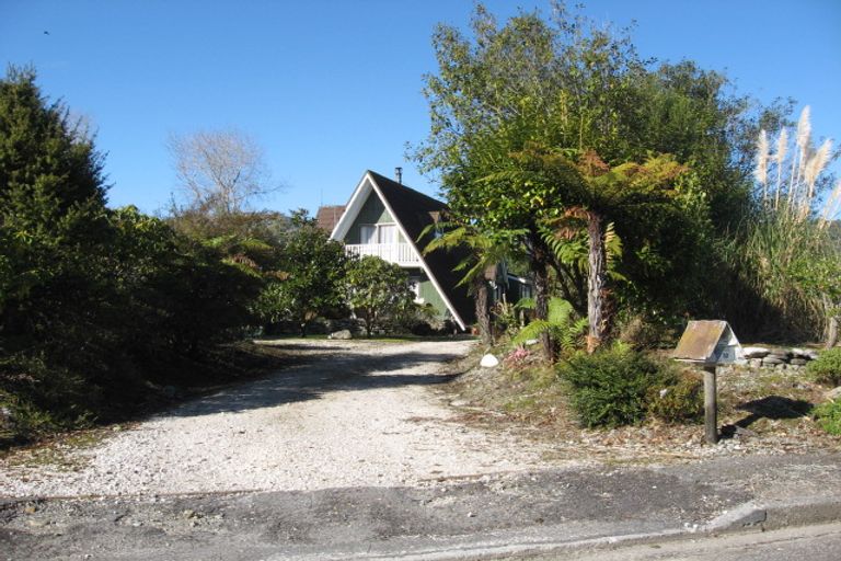 Photo of property in 32 Fraser Street, Ross, 7812