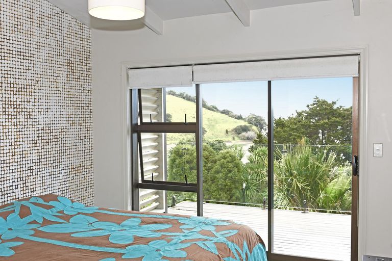 Photo of property in 71 Clinton Road, Tawharanui Peninsula, Warkworth, 0986