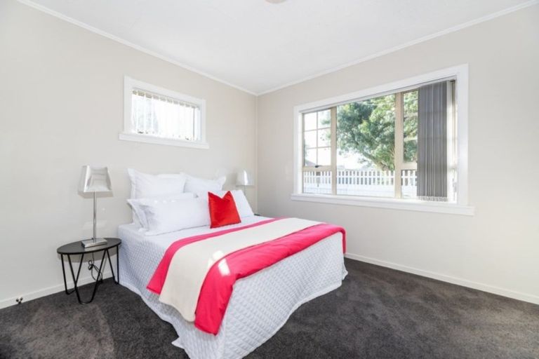 Photo of property in 1/23 Hamilton Road, Papatoetoe, Auckland, 2025