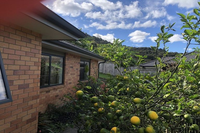 Photo of property in 14 Tieke Place, Horahora, Whangarei, 0110